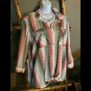 186 Front tie button up shirt